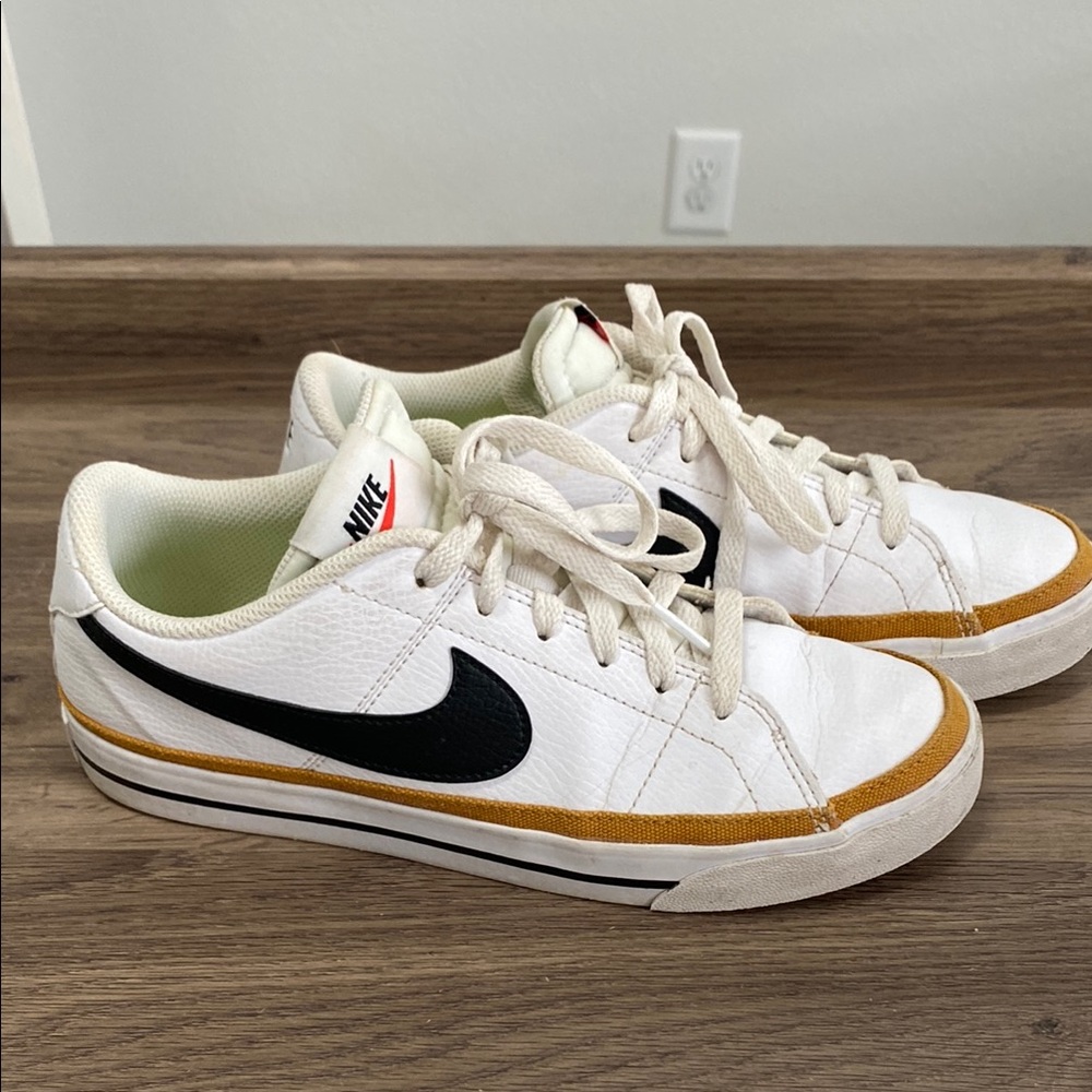 Nike court legacy shoes
